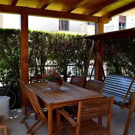 Casa Annamare, Nel Borgo Marinaro Apartment *